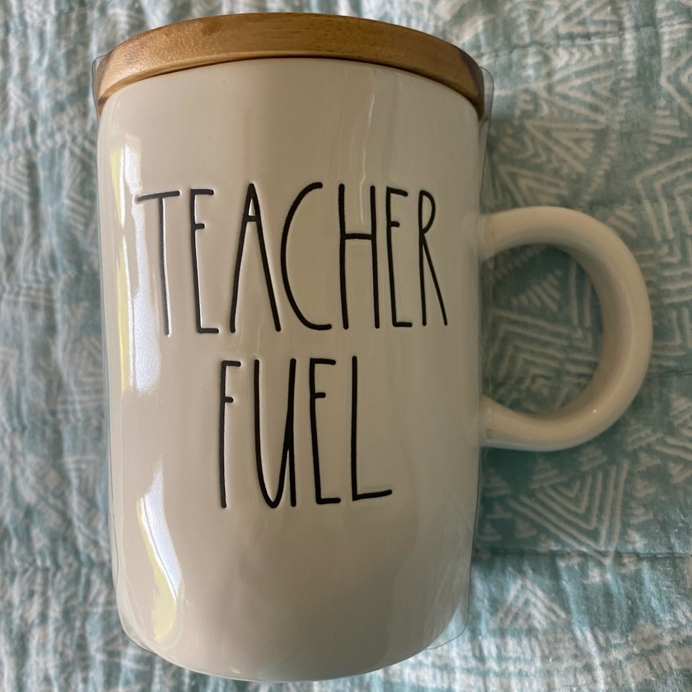 🍎 Rae Dunn ‘TEACHER FUEL’ Mug
